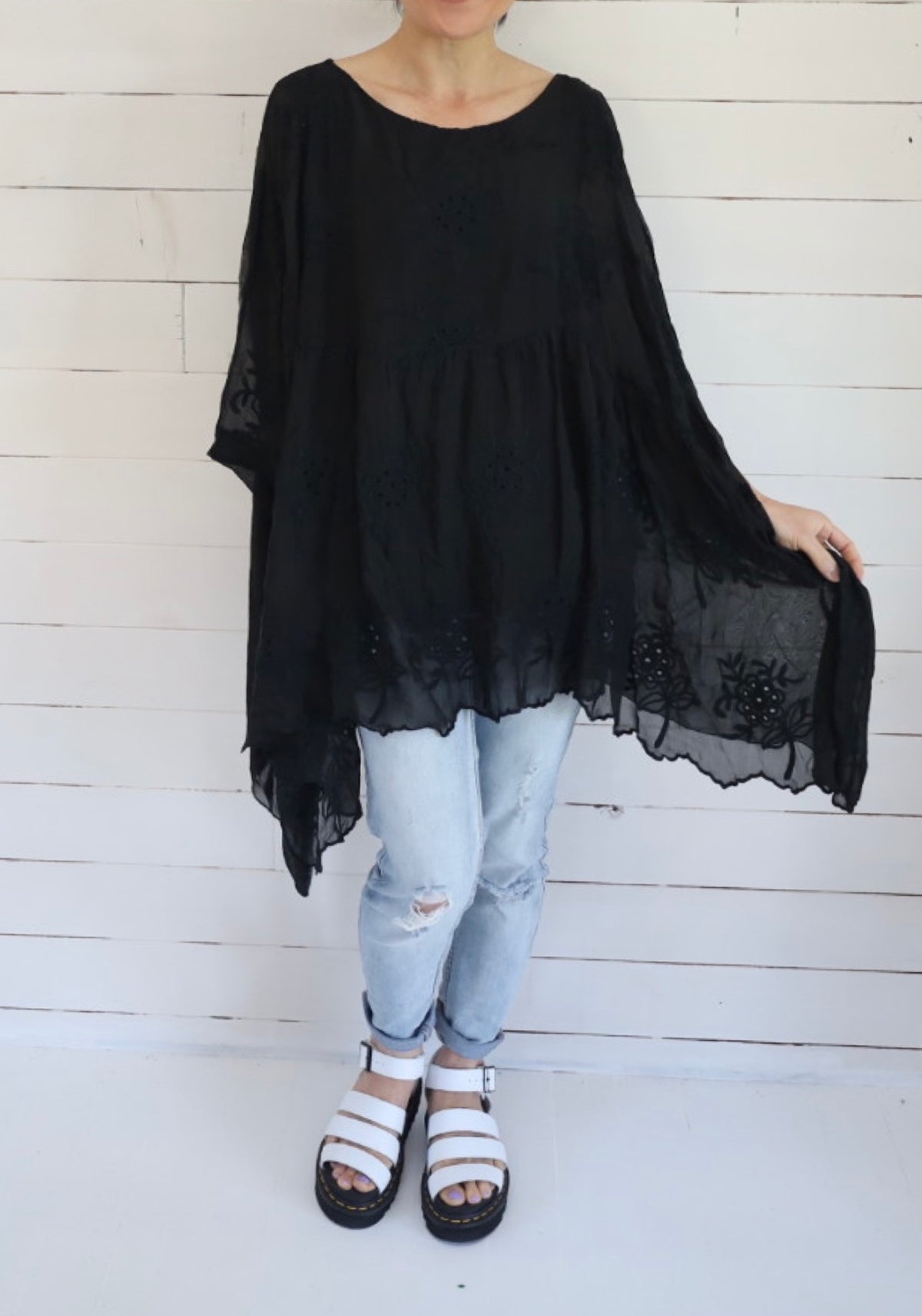 Made In Italy Eve Lace Top